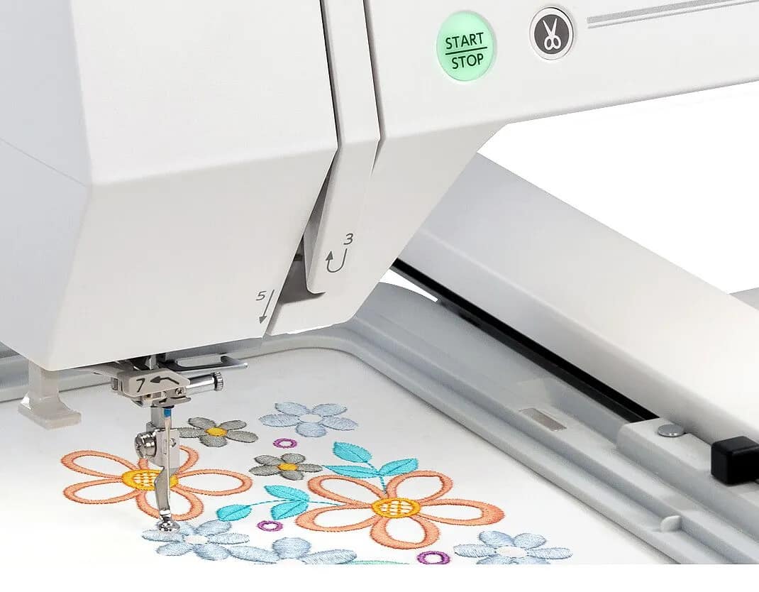 Janome Memory Craft 550E Limited Edition Embroidery Machine - Image 7