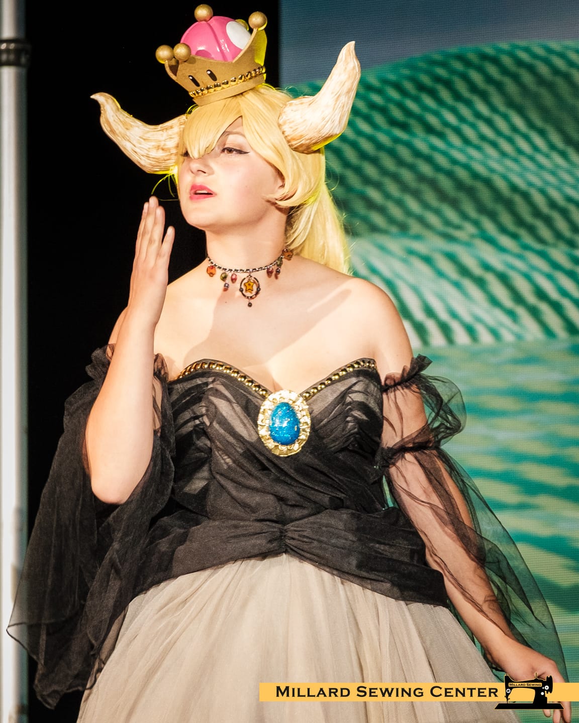 Kos Cosplay as Bowsette (Mario Brothers)