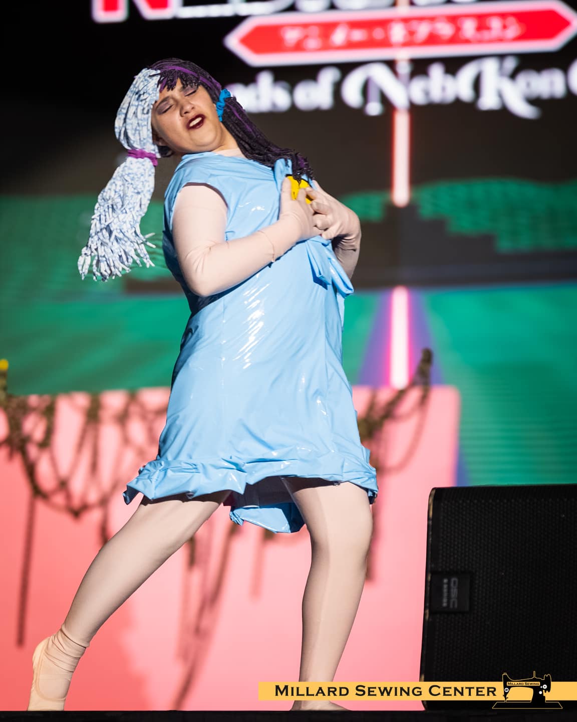 Chiwawa cosplay as Melanie Martinez