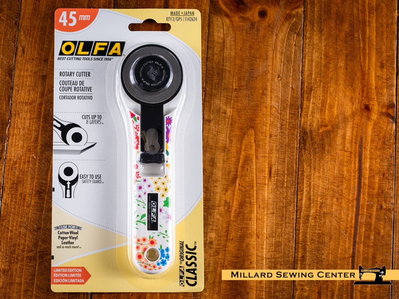 Rotary Cutter (45mm) Splash in Various Colors by Olfa - Image 5