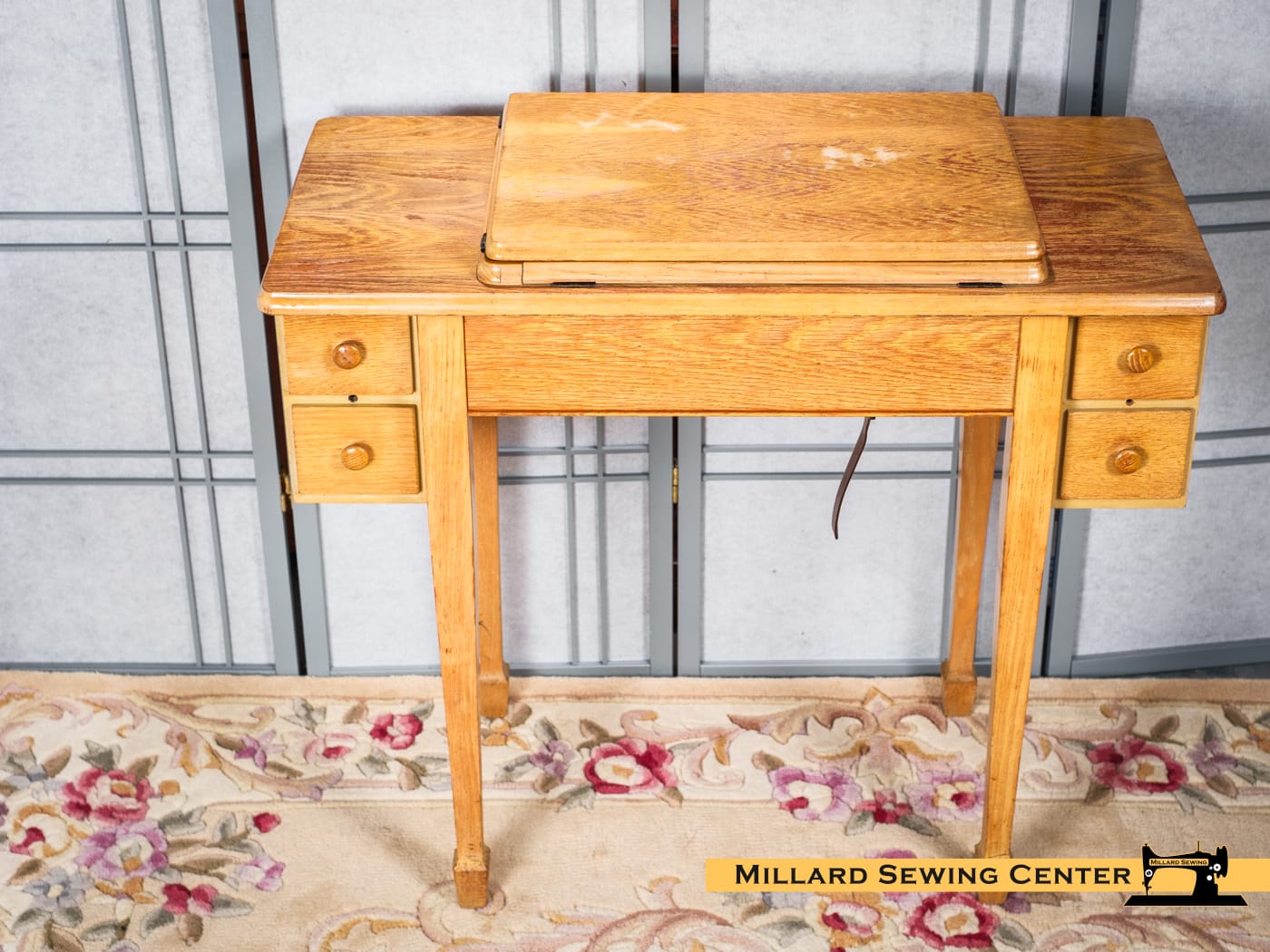 Sewing Machine Cabinet for Flat Bed Machines in Blonde, Model 401 By Singer - Image 6