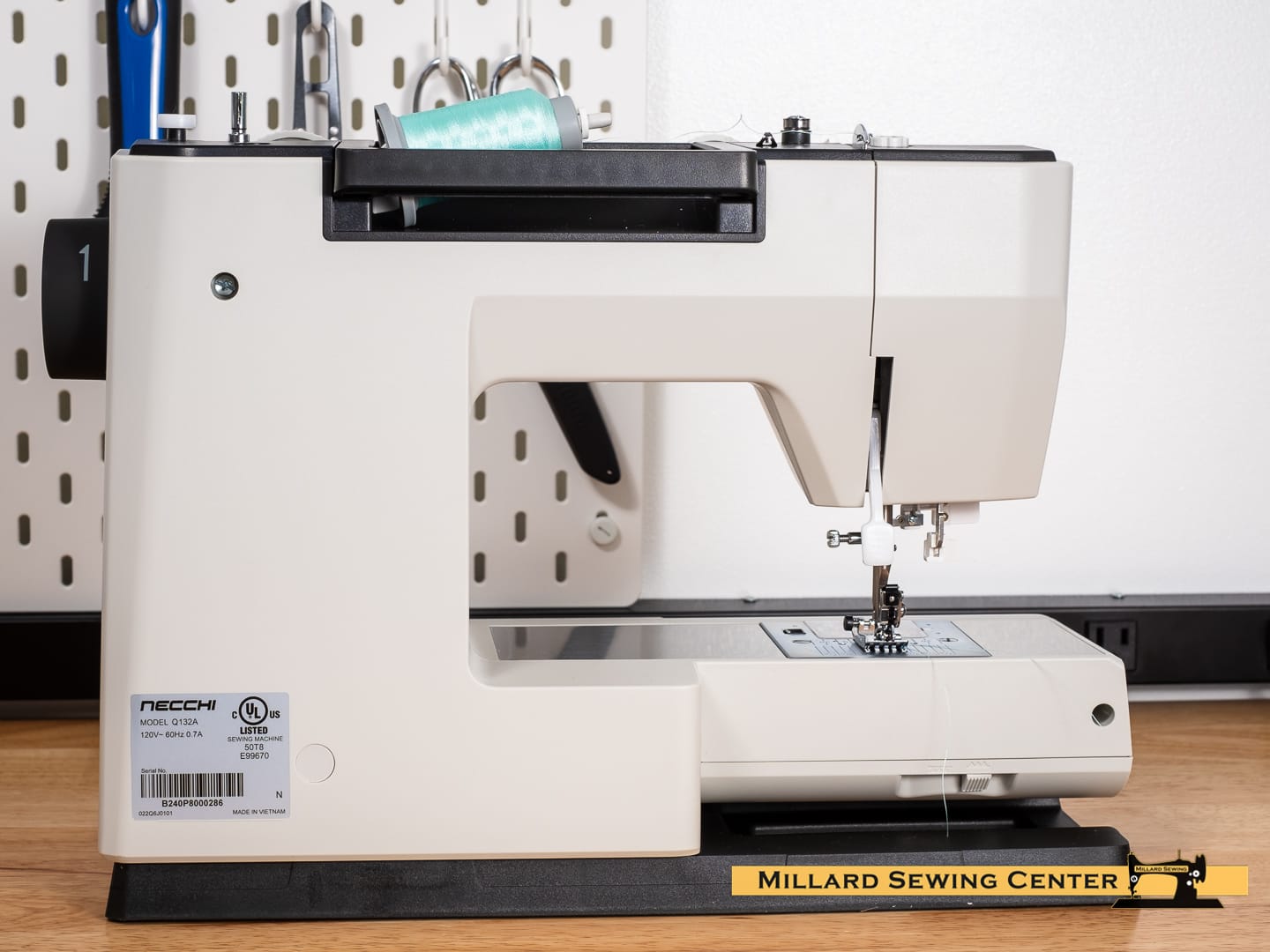 Necchi Q132A Mechanical Sewing Machine - Image 6