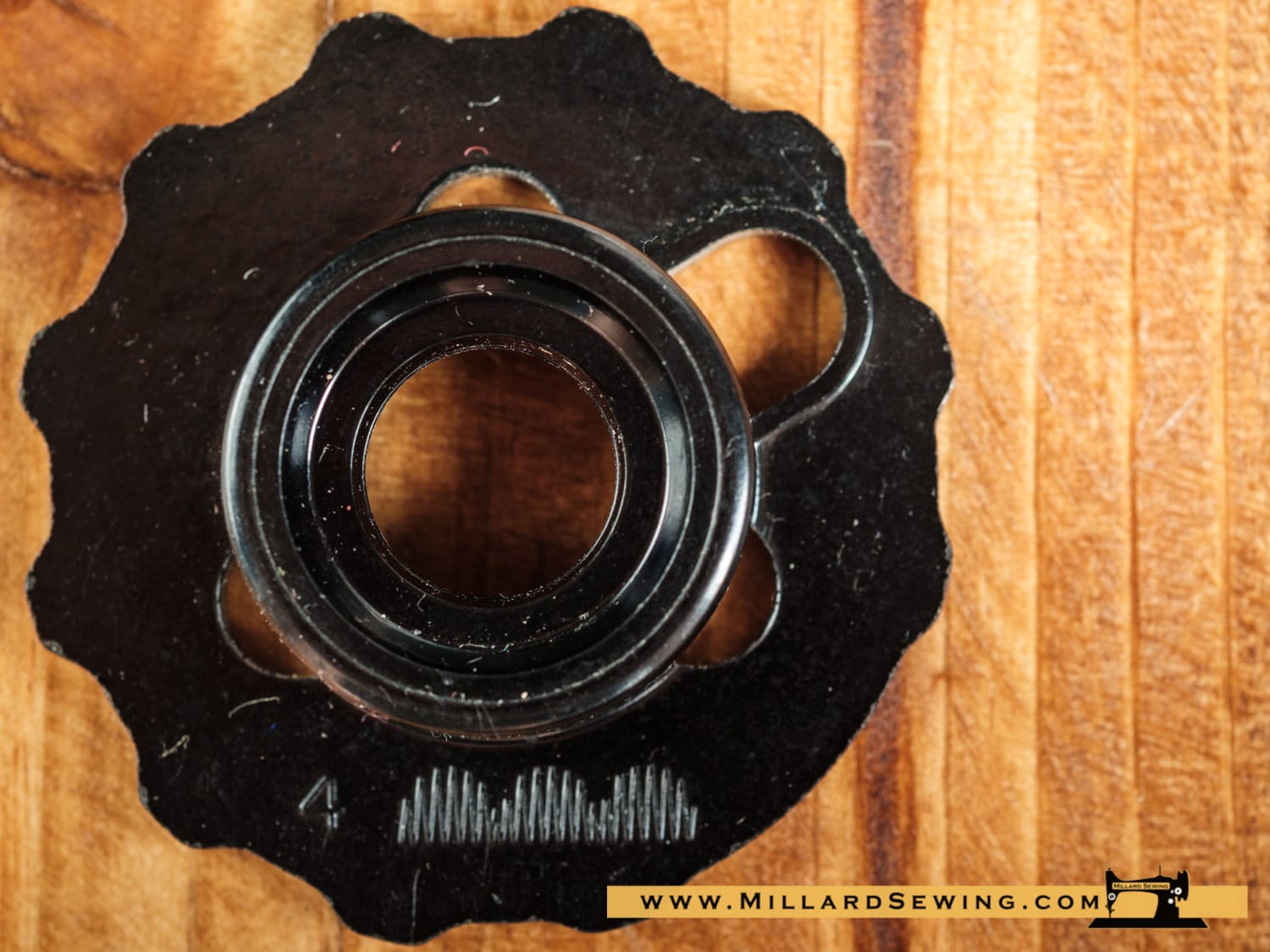 Fashion Disc Type B #4 "Solid Scallop" Pattern