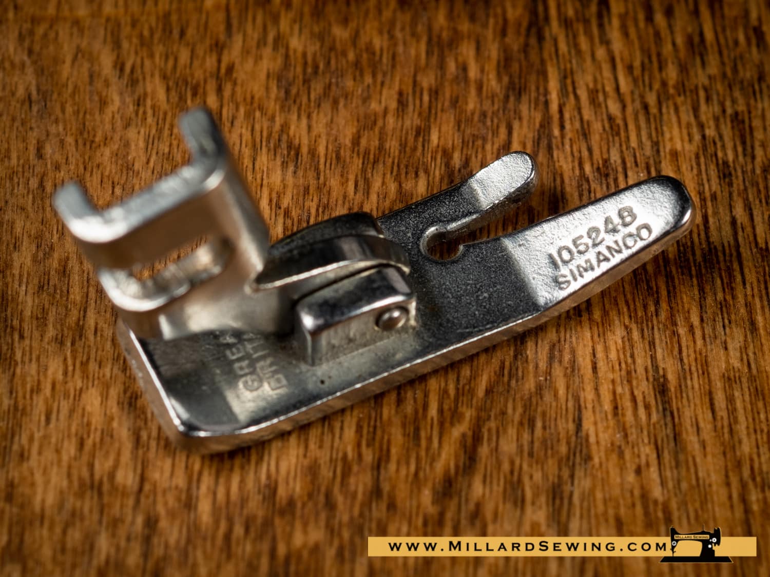 Straight Stitch Foot by Singer for Singer Sewing Machines