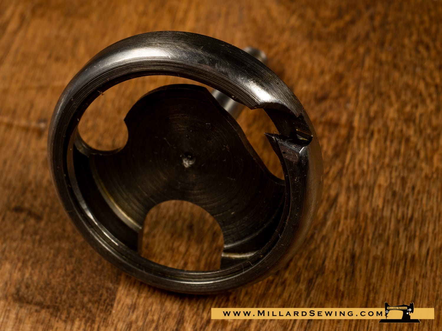 Hook for Singer Model 200-9000 Class Sewing Machines