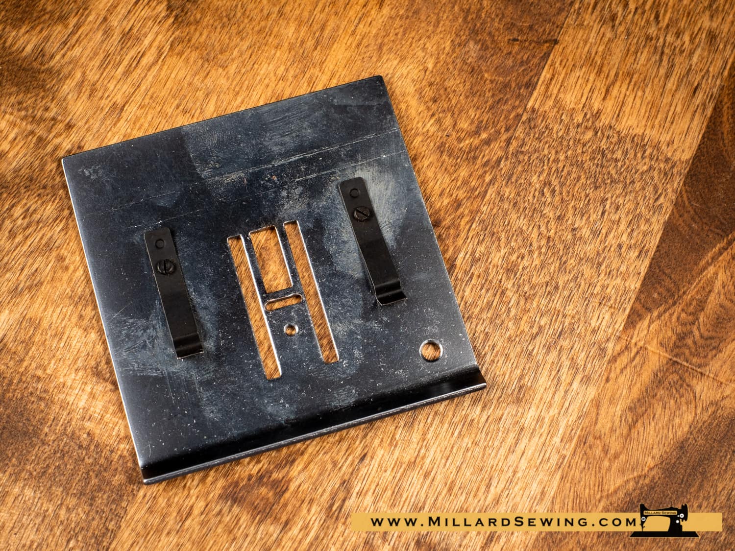 Needle Plate, ZigZag for Bernina 1000-1530 Sewing Machines - Image 2