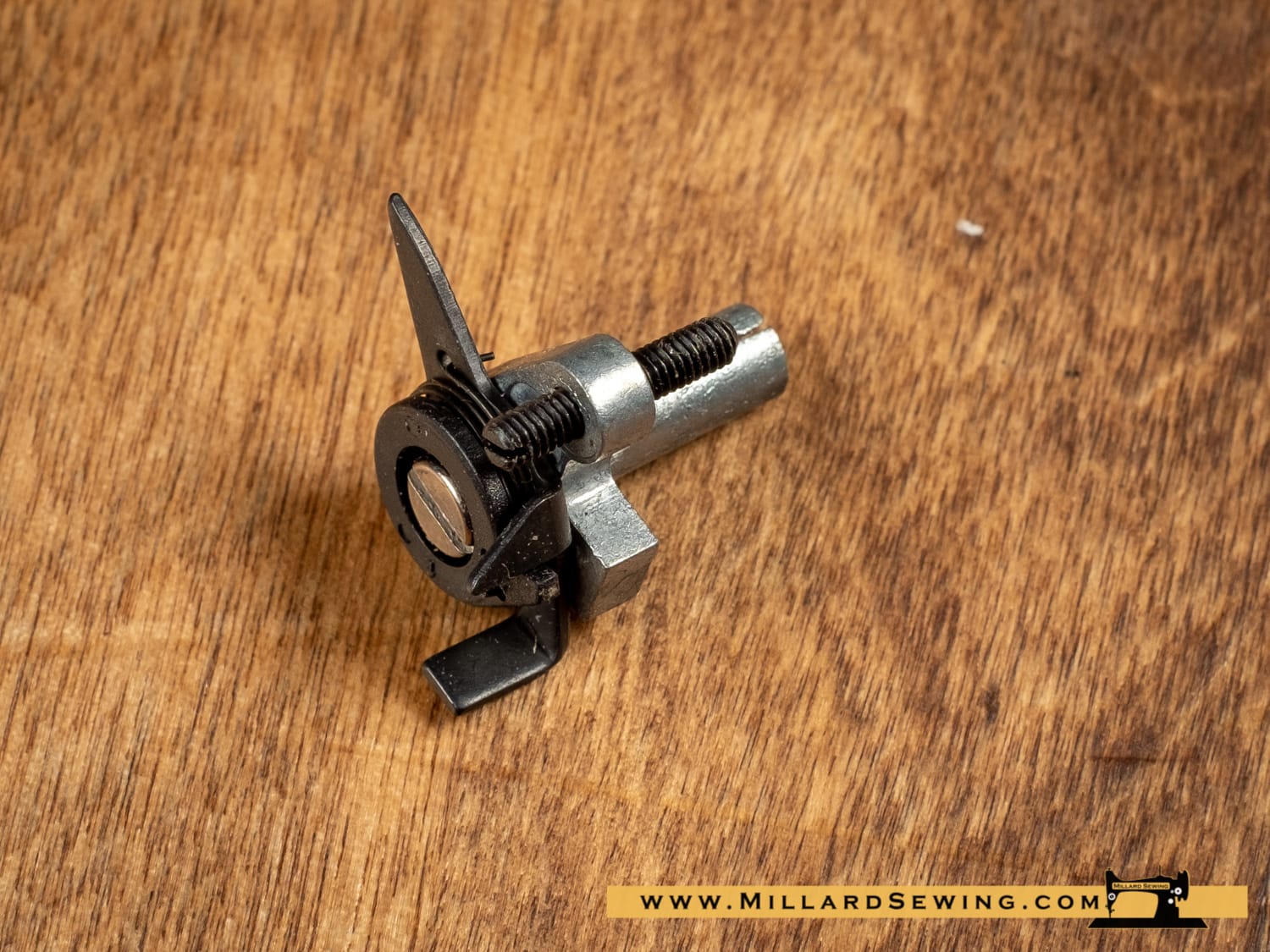 Actuating Lever Assembly for Singer Sewing Machines