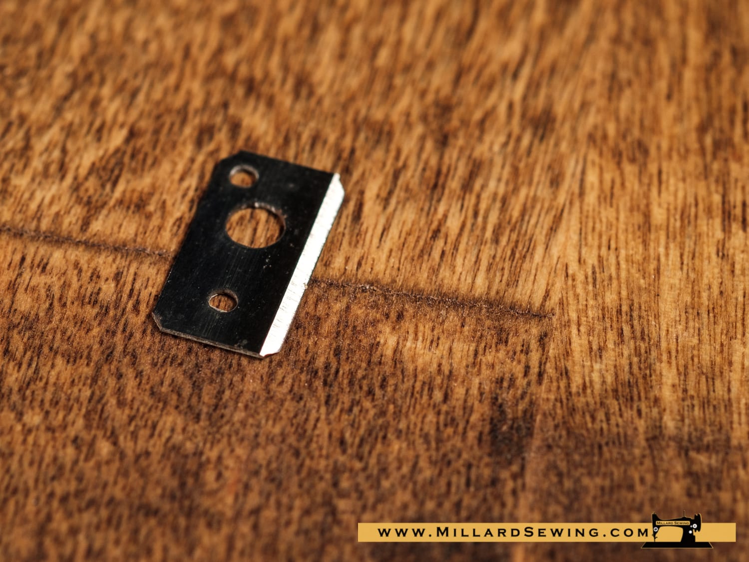 Knife Thread Cutter for Pfaff 2000 Series Sewing Machine