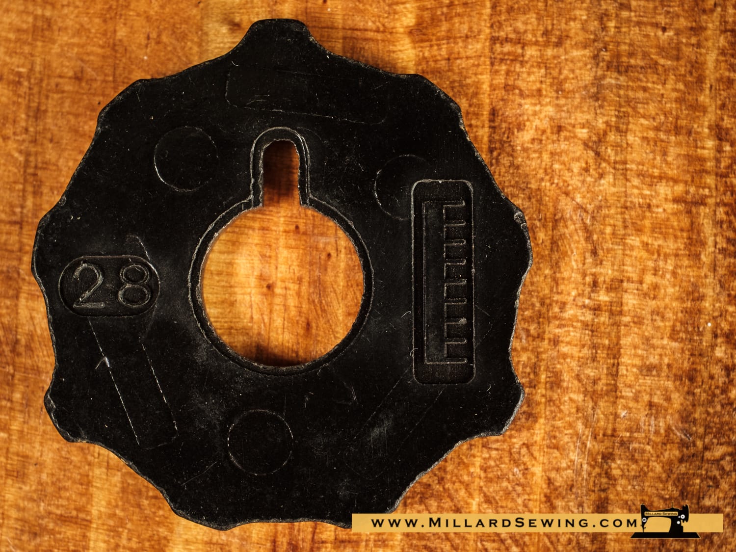 Fashion Disc Type A #28 "Comb" Pattern