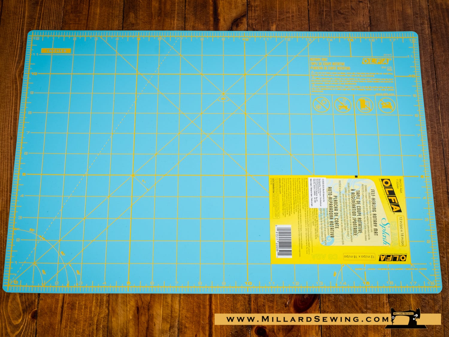 Cutting Mat 12″X18″ in Aqua by Olfa