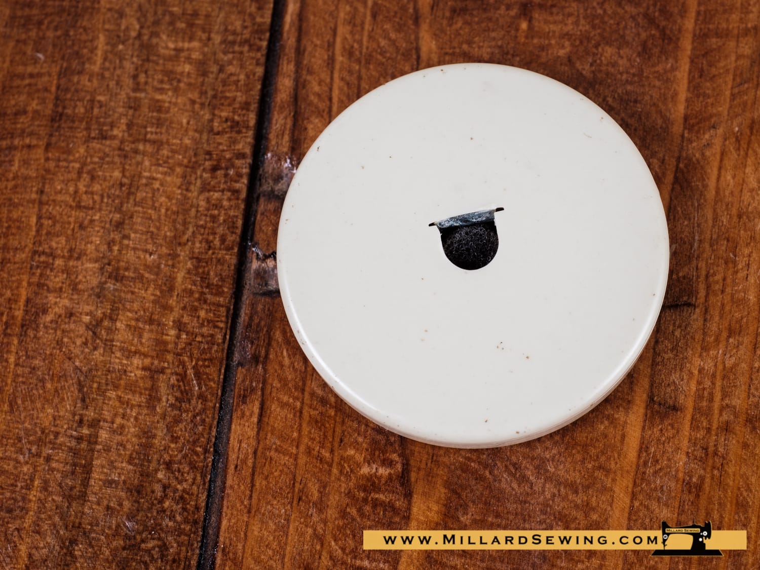 Spool Seat for Singer 600, 750, 900, 2000 Series Sewing Machines