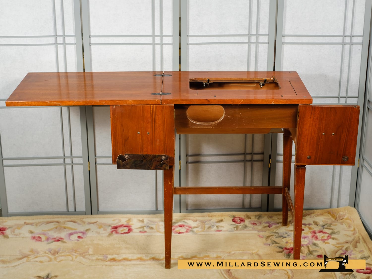 Sewing Machine Cabinet for Flat Bed Machines, Model 202 The Cosmopolitan By Pfaff - Image 3