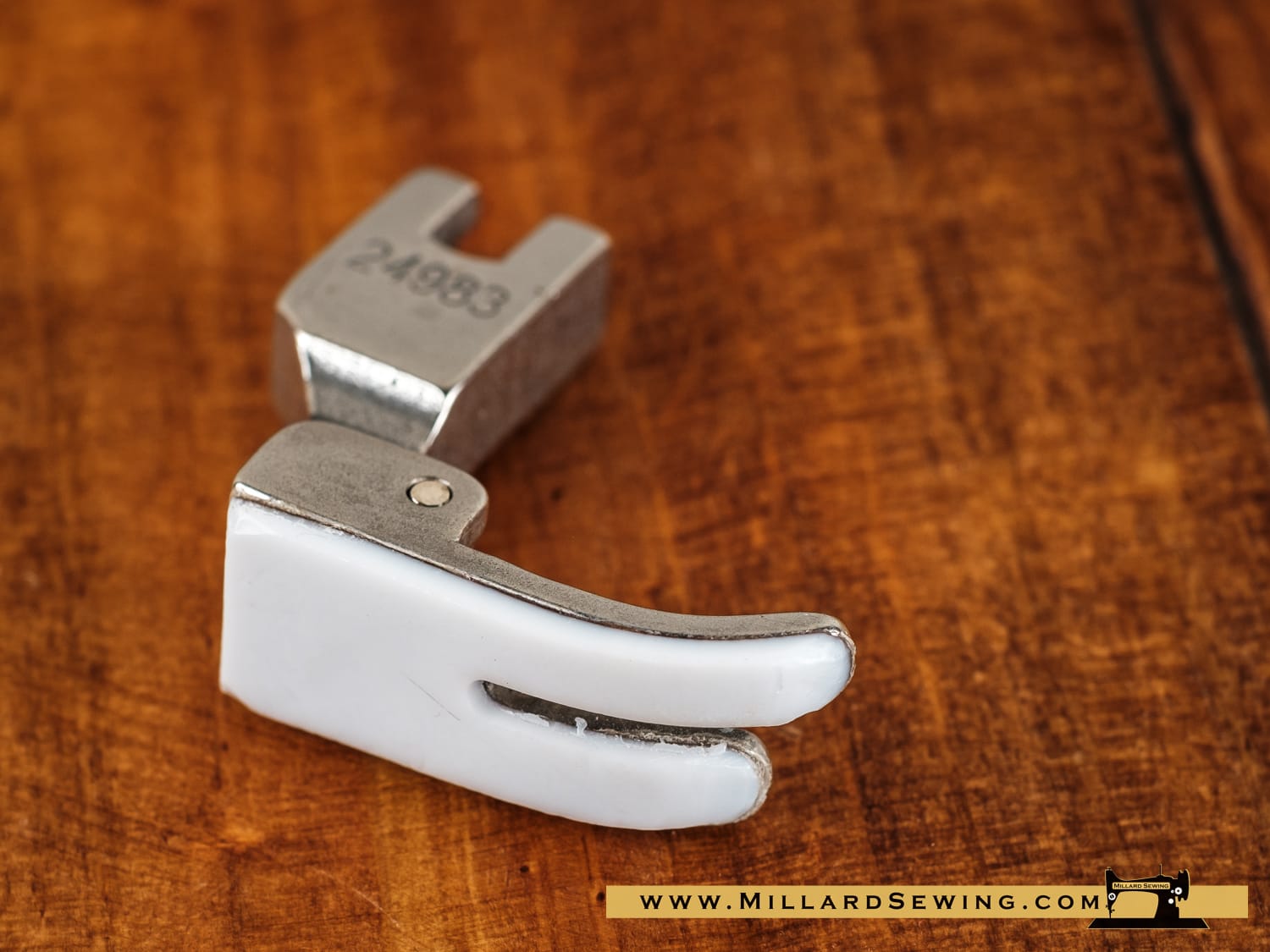 Straight Stitch Hinged Foot With Non Stick Sole for High Shank Sewing Machines - Image 2