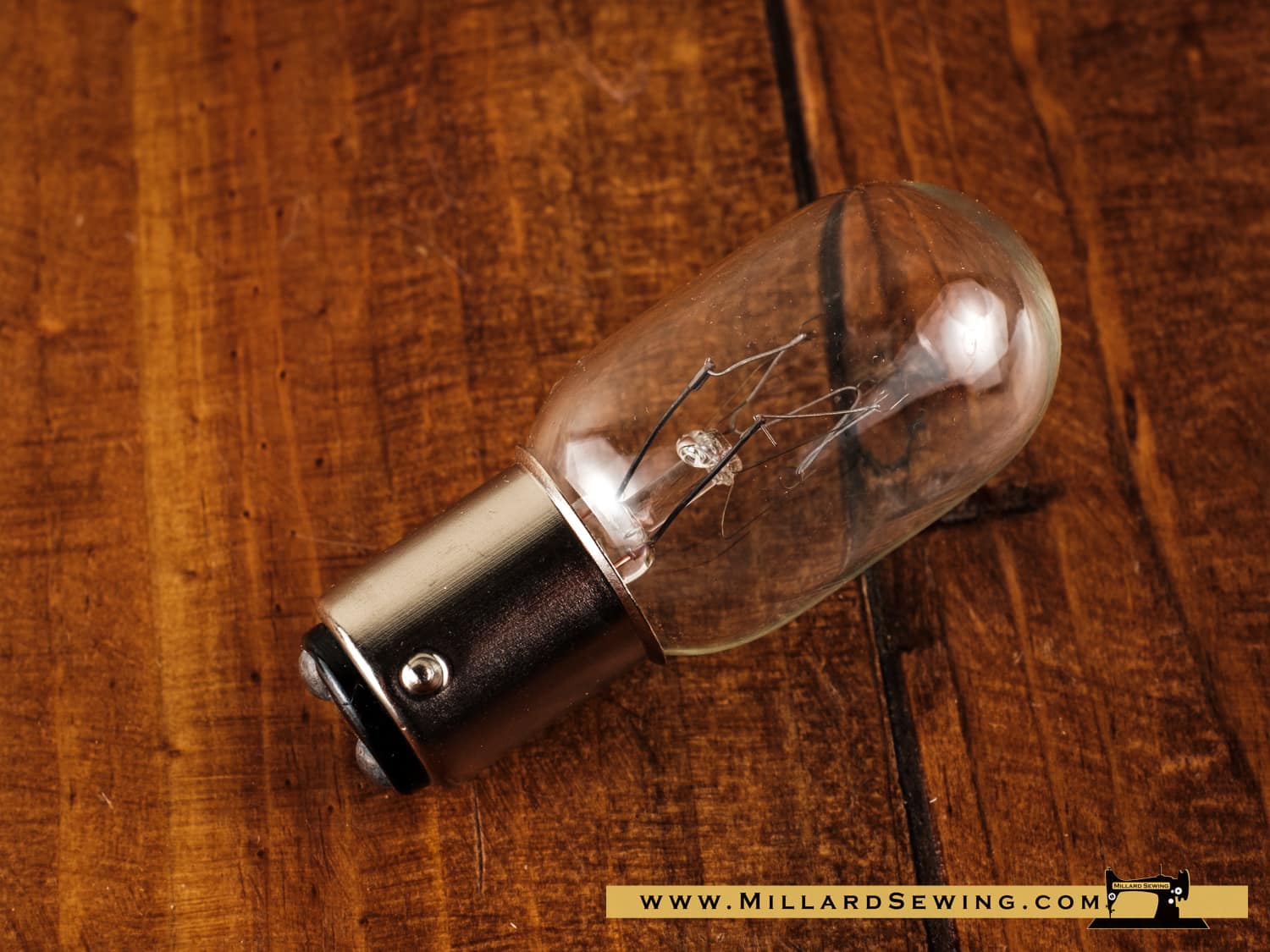 Light Bulb, 120v-220v 19/32" Bayonet Mount for Multiple Makes & Models of Sewing Machines - Image 4