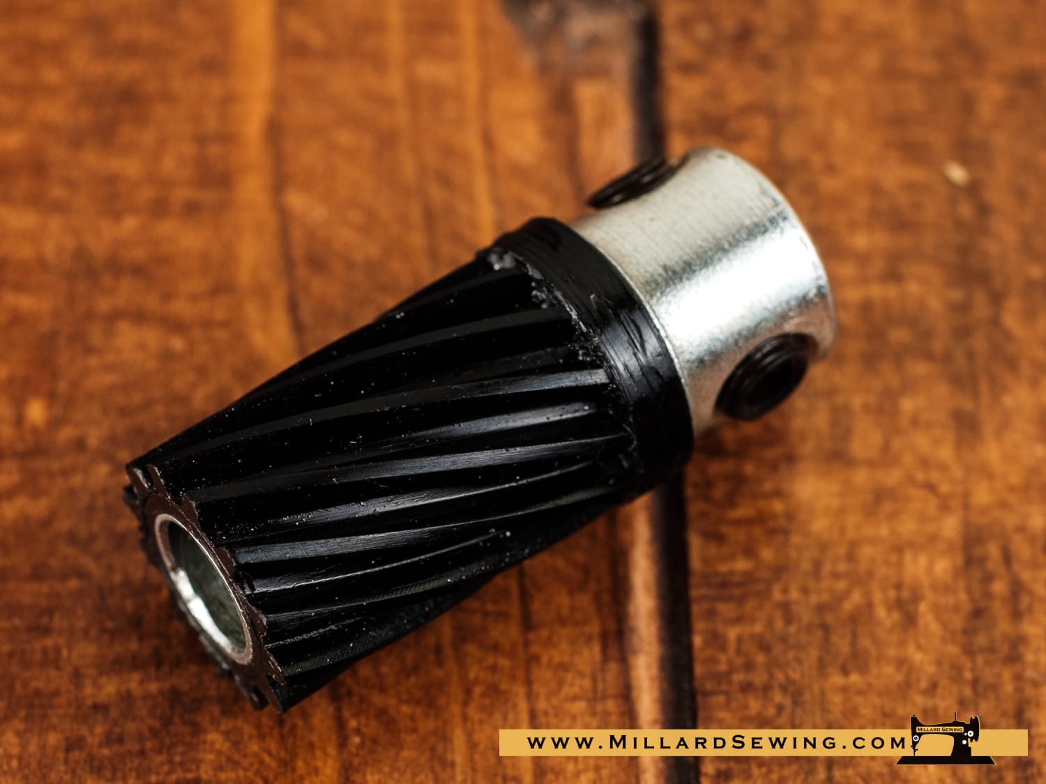 Gear, Feed System (Long) for Singer Sewing Machine - Image 2