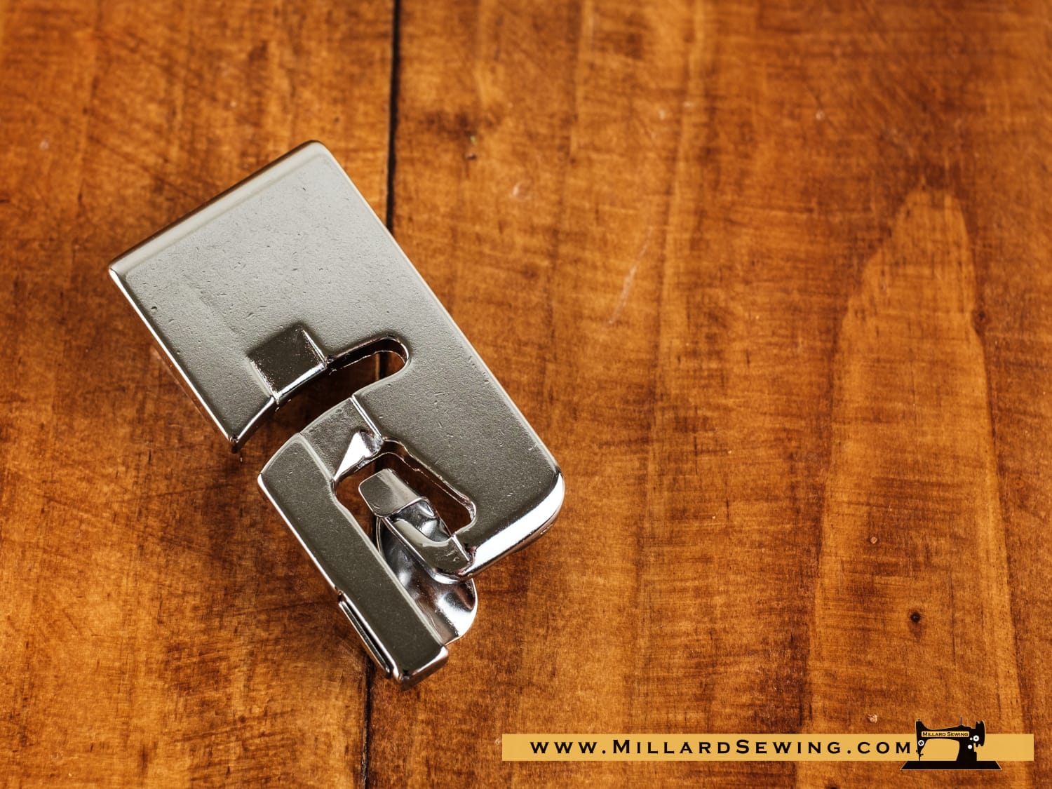 Hemmer Foot (4 mm) for Elna & Janome/New Home Sewing Machines with 9mm Stitch Width - Image 2