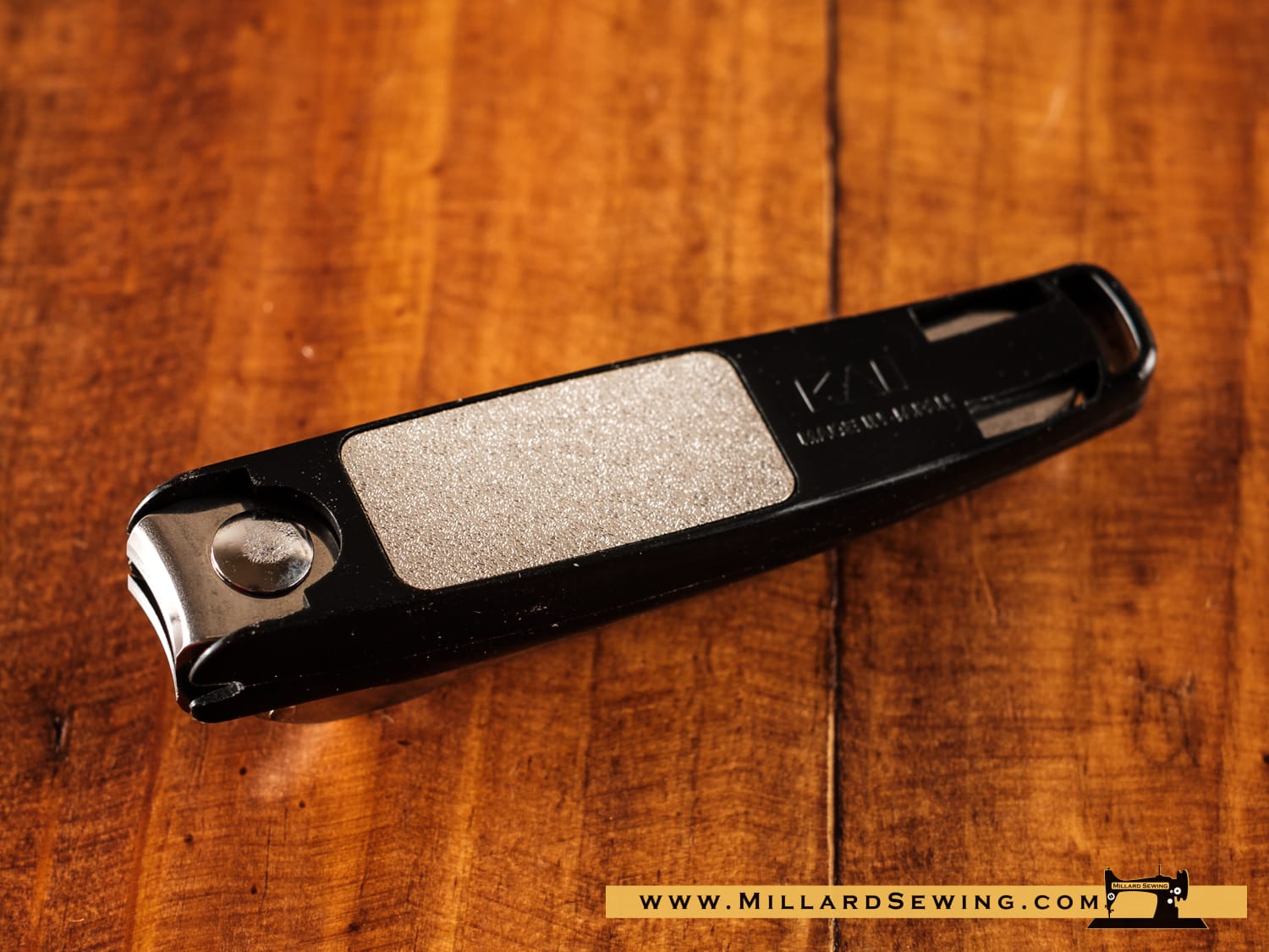 Nail Clipper, 3″ Travel Size w/ Built in Nail File by Kai - Image 3