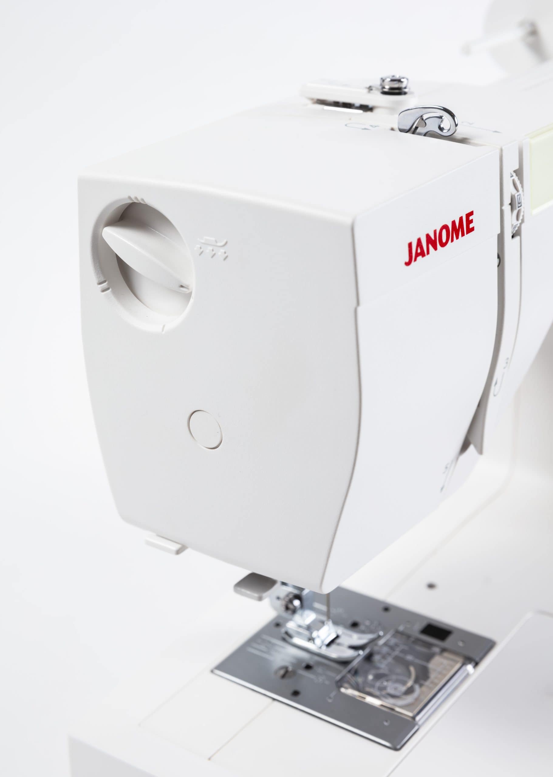 Janome Sewist 721 Sewing Machine - Image 2