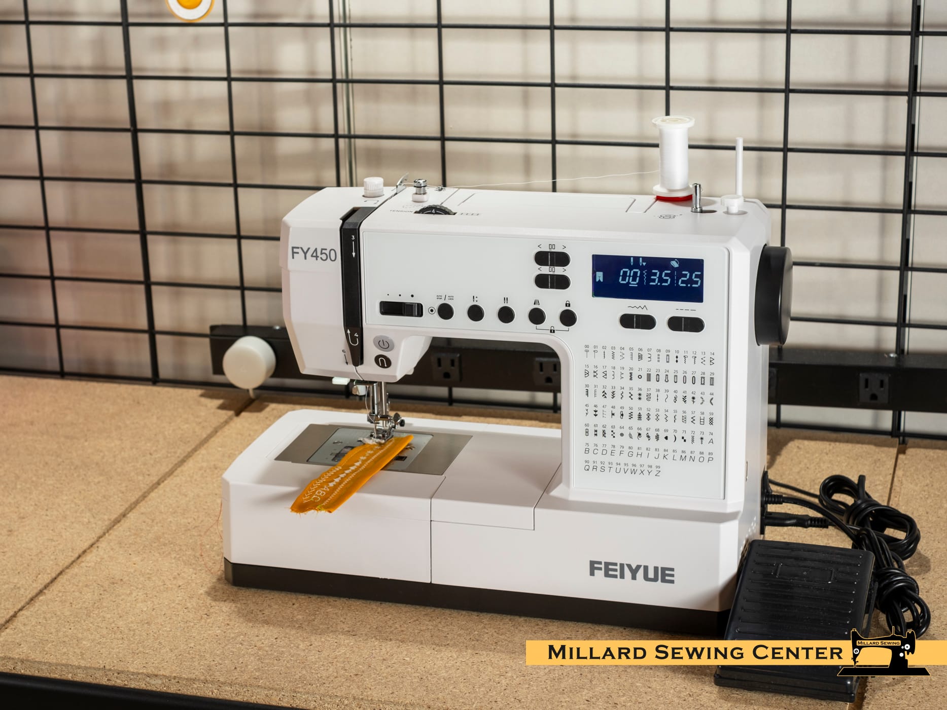 FY450 Electronic Sewing Machine by Feiyue