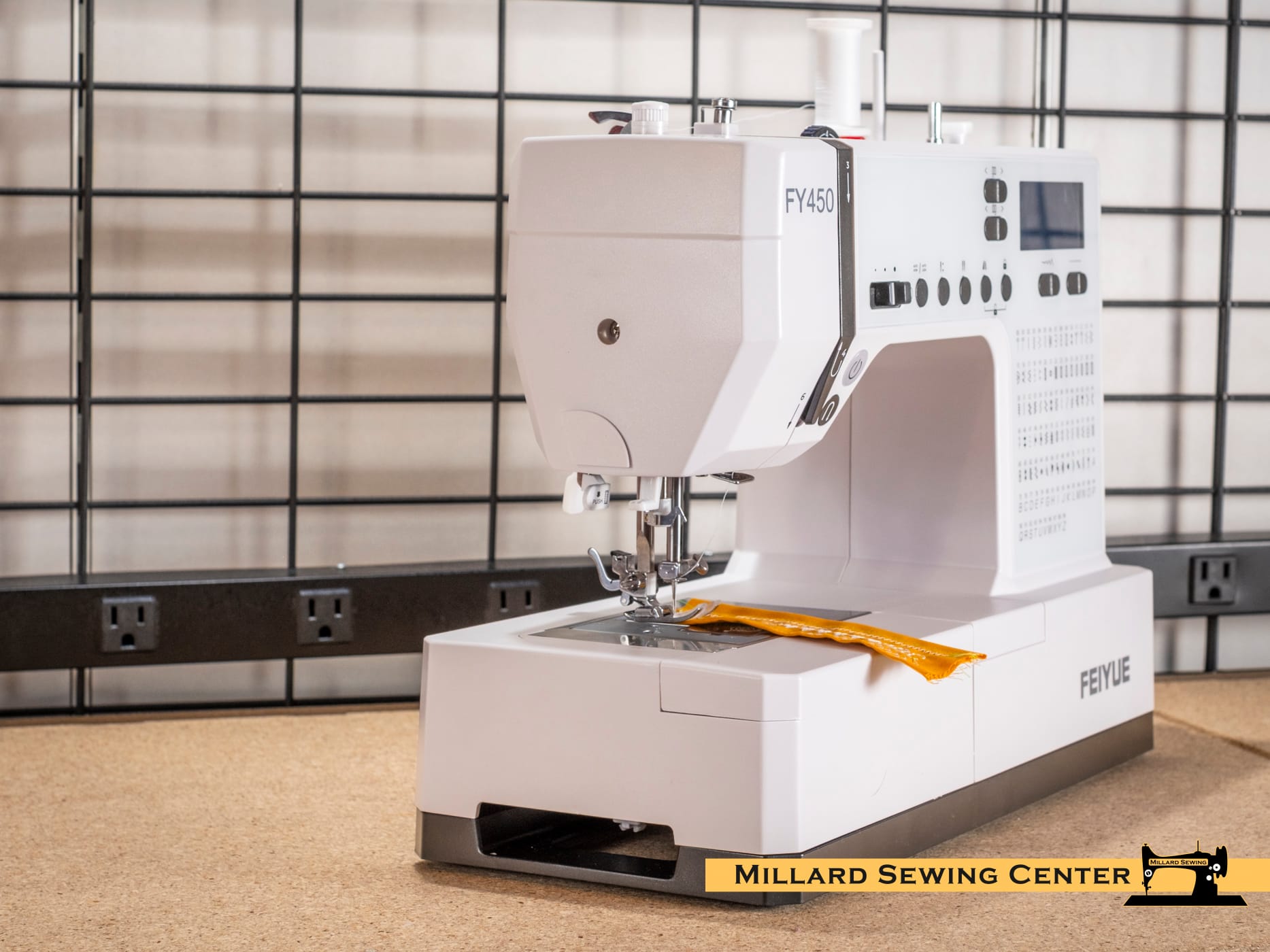 FY450 Electronic Sewing Machine by Feiyue - Image 3