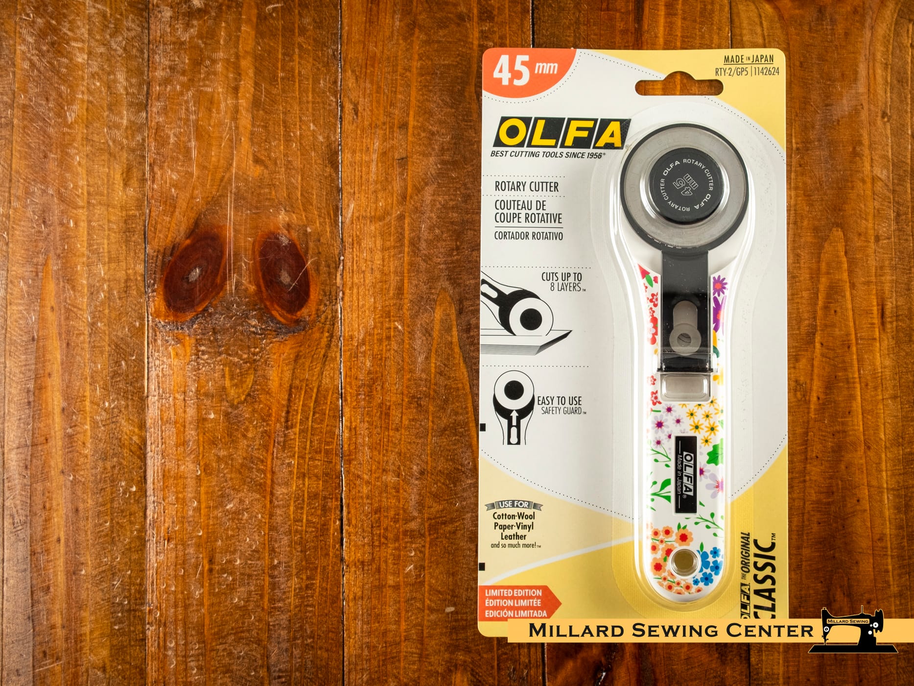 Rotary Cutter (45mm) Splash in Various Colors by Olfa - Image 3