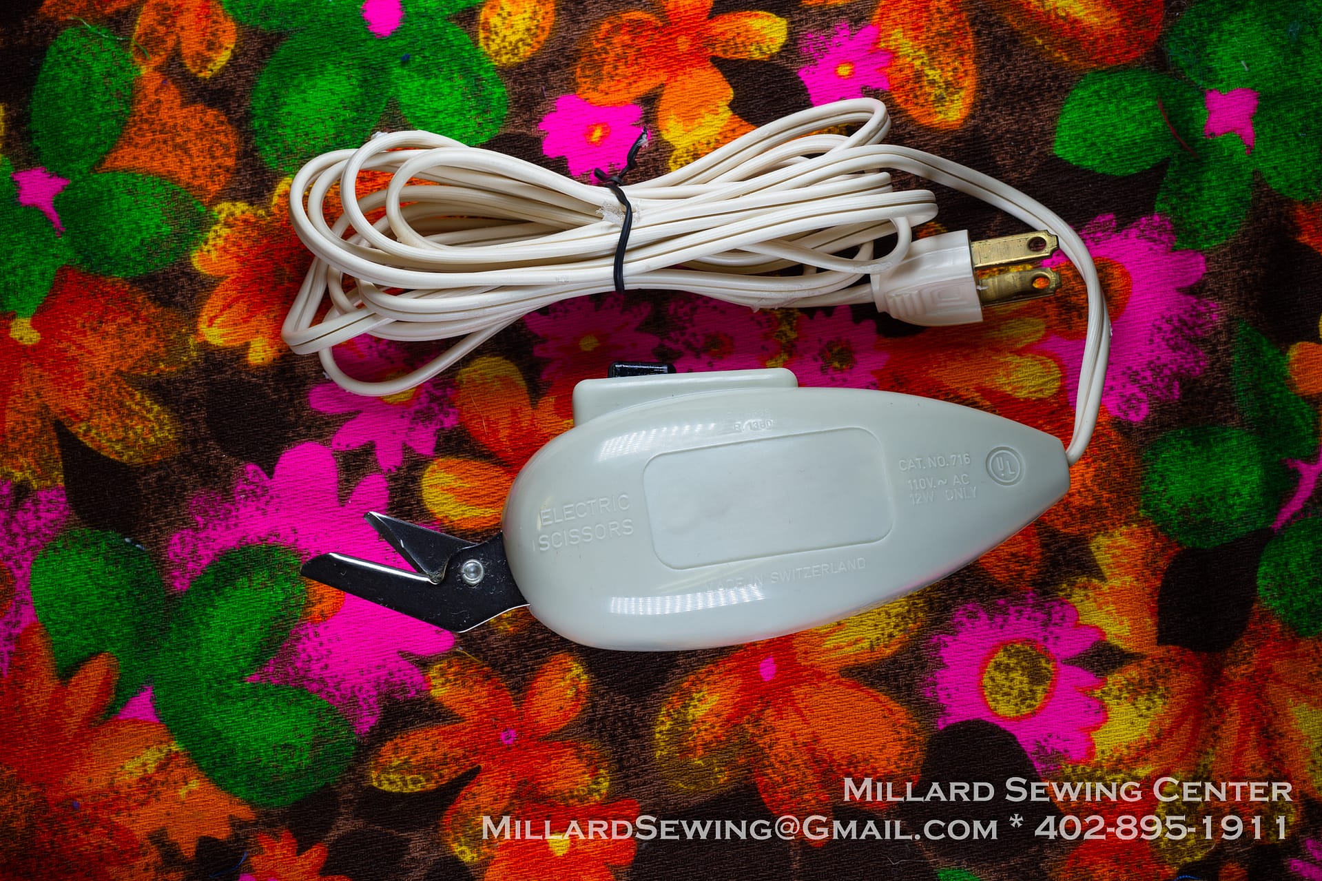 Scissors, Electric by Dritz - Image 2