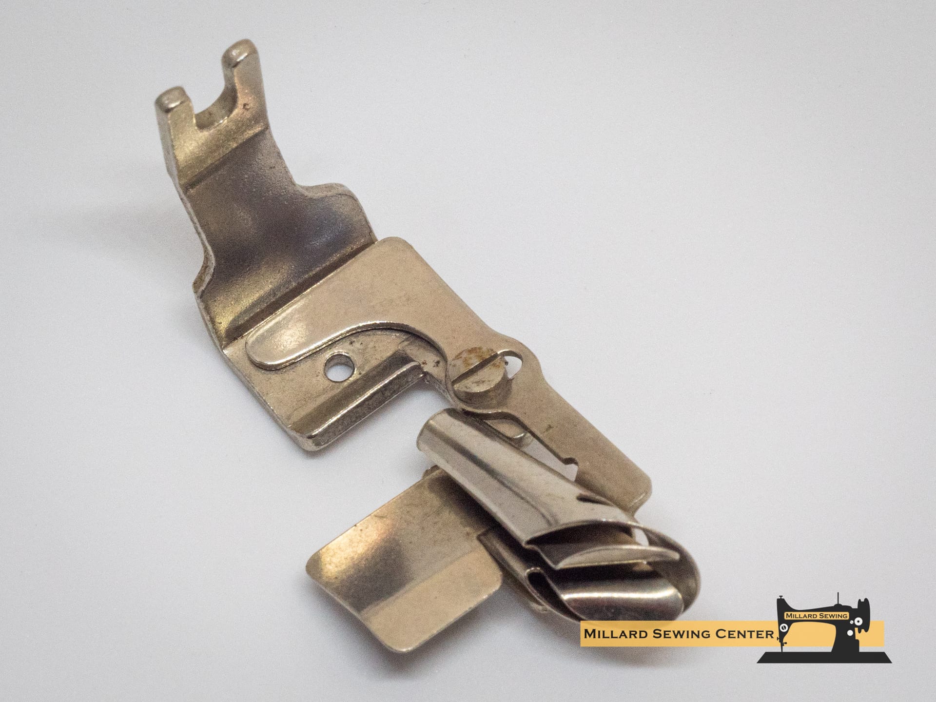 Binder Foot For Early Style 66 Class Singer With Rear Mount