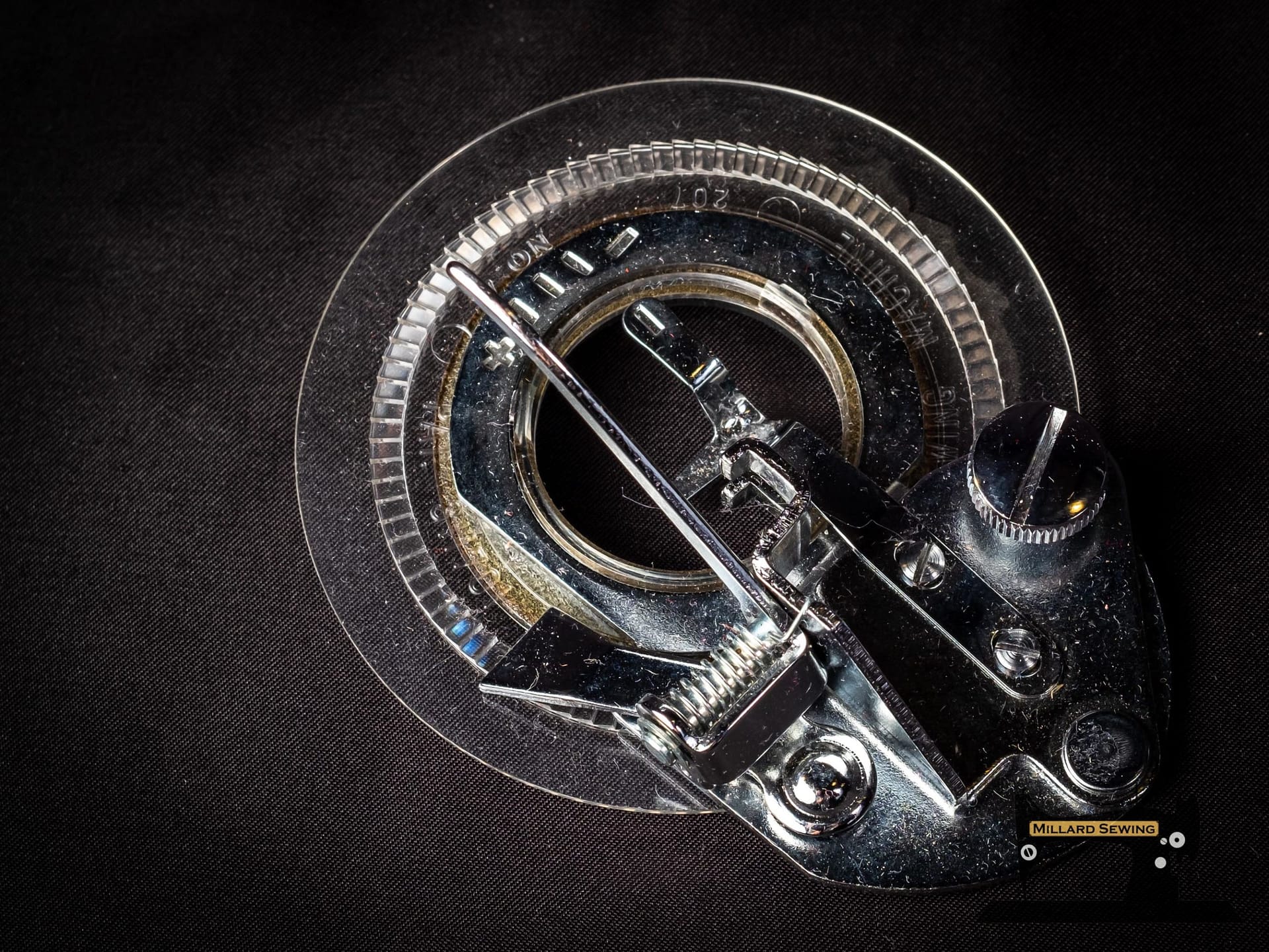 Flower Stitch Foot for Low Shank Sewing Machines - Image 4