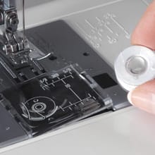 Janome 712T Treadle Sewing Machine - Image 3