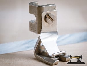 Blind Stitch Braider Foot (5/32") for Low Shank/Vertical Needle Sewing Machine by Singer, Simanco #121614