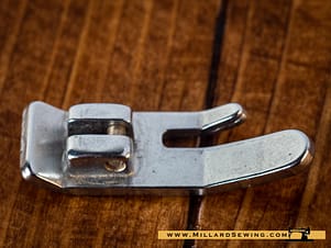 Straight Stitch Foot for Singer Snap on Low Shank/Vertical Needle Sewing Machine