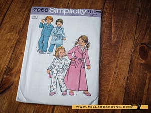 Simplicity 7068 Child's Robe Sewing Pattern