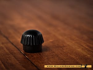 Post Thumb Nut for Singer 3 Pin Terminal in Black (Simanco #51582)