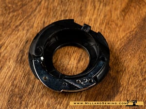 Bobbin Case for Singer 4000, 6000, 7000, 9000 Class & Model 2010 Sewing Machines