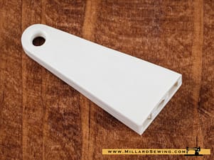 Thread Guide, Top Cover for Singer 600 Class Sewing Machines