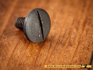 Screw, Flat Bed Extension for Singer 221 & 222 Featherweight Sewing Machines