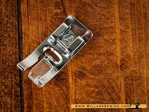 Zig Zag foot for Snap-On Mount Multiple Sewing Machines