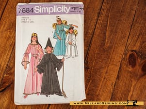 Simplicity 7684 (1976) Vintage Halloween Costumes