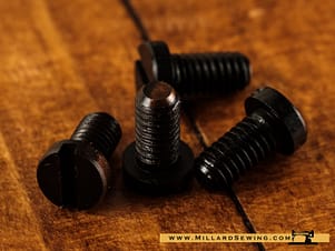 Screw, Feed Dog for Singer Sewing Machines