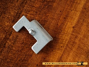 Cord Clip for Singer "Clamshell" Style Controllers