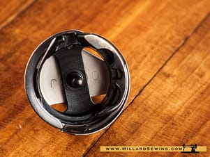 Hook & Race Assembly for Janome QM15 & HandiQuilter Moxie Long Arm Quilting Machines