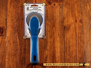 Rotary Cutter (60mm) with Soft Grip Handle by Kai