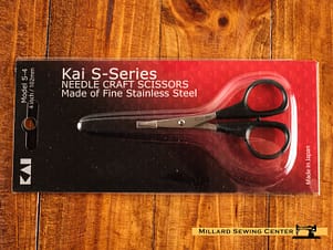 Scissors, 4" Needlecraft Scissors by Kai