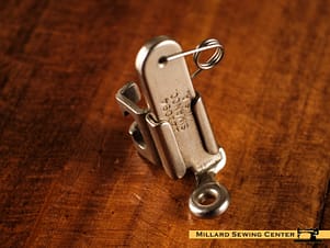 Darning & Embroidery Foot for Singer 221 Featherweight Sewing Machine by Simanco