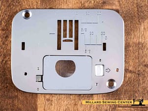 Needle Plate, Zigzag for Singer Model QUANTUM, XL100, XL1000, XL150