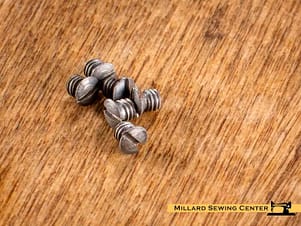 Screw, Race Cap for Singer Sewing Machine Model 31-15