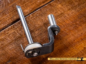 Lifter Bracket for Singer 900, 1000 & 2000 Series Sewing Machines