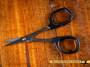Scissors, 4″ Needlecraft Scissors with Blunt Tip by Kai