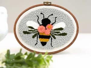 Punch Needle Embroidery Kit, Bloomin' Bee by Kimberbell