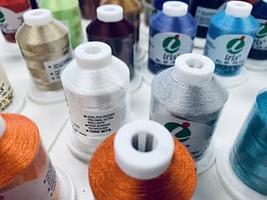 Poly Ultrabrite Collection, 49 Mini-King Spools (1100 Yards) Thread Kit by Hilos Iris